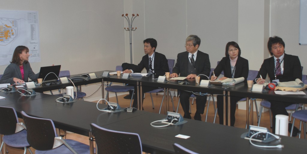 Exchanging information on how to build up an international organization (from left to right): Sophie Gourod, ITER Human Resources; Masaru Hirata, Deputy Director of JAEA's Paris office; Kazuichiro Hashimoto, Director of International Affairs Department; Junko Hoshino, Deputy General Manager of International Fellowship section; Hirobumi Ebisawa, Officer of International Fellowship section.
