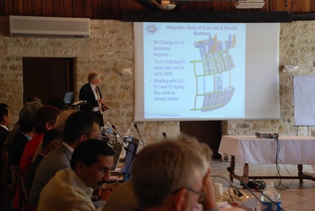 PDDG Norbert Holtkamp giving an update of the ITER project status to the STAC members.