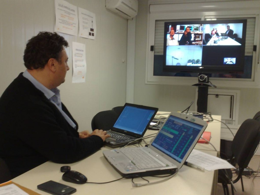 Alberto Loarte remotely participating in experiments being carried out at Alcator C-Mod (left) and JET(right).