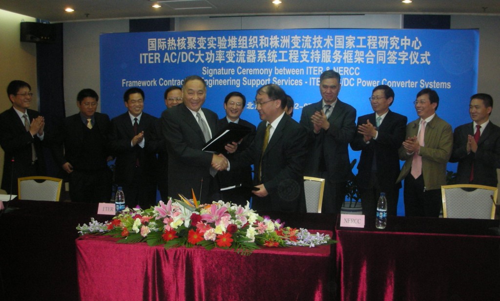 The contract was signed in Beijing by Shaoqi Wang, ITER Deputy Director-General, and Xiaofang Wang, Board Chairman and Senior Engineer-Professor representing the NERCC.