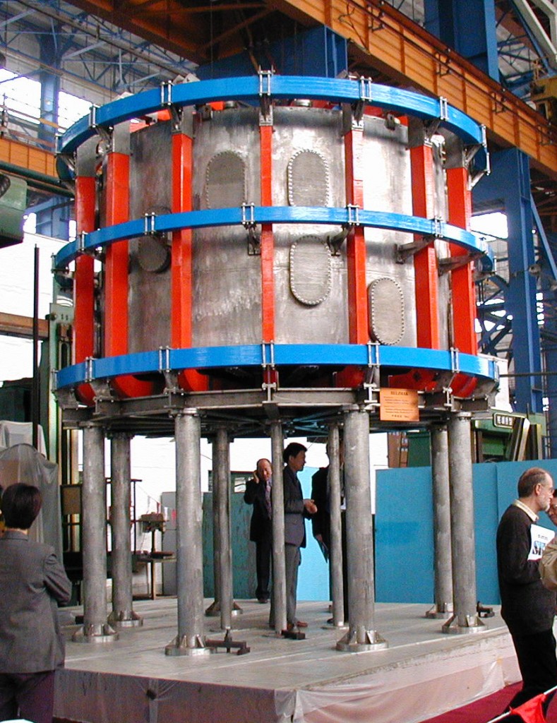 Pre-assembly of the HELIMAK device, built by China for the Fusion Research Center of the University of Texas in Austin. (Click to view larger version...)
