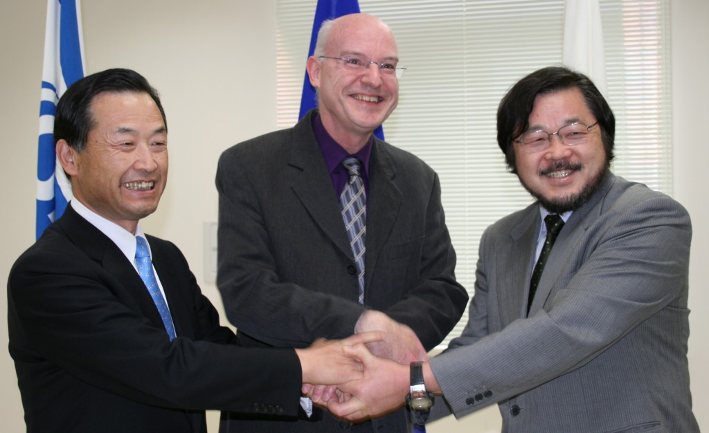 The Broader Approach is transformed from paper to concrete: Tsuyoshi Suzuki, Director of the International Fusion Energy Research Centre, Pascal Garin, Leader of the IFMIF-EVEDA project, and Yoshikazu Okumura, Director of the Japanese Implementing Agency for the Broader Approach, attend the welcome ceremony.