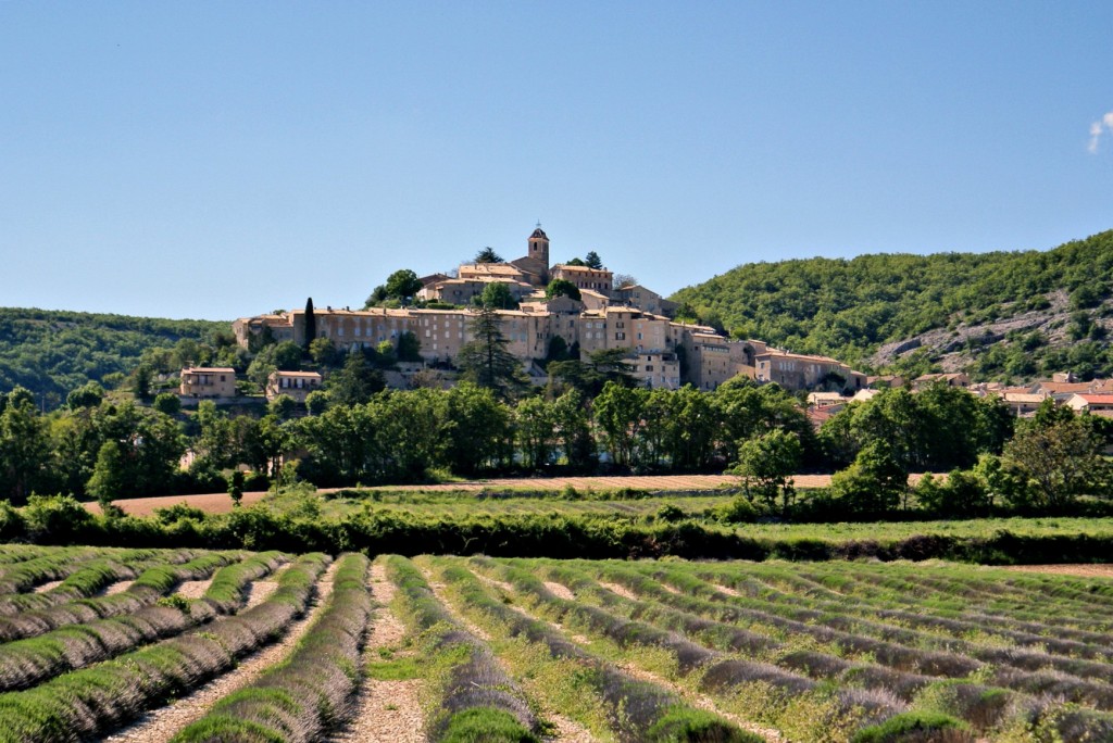 The village of Banon in Alpes-de-Haute-Provence. (Click to view larger version...)